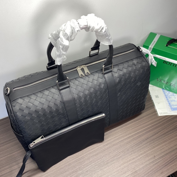 ボッテガヴェネタバッグ正面デザイン